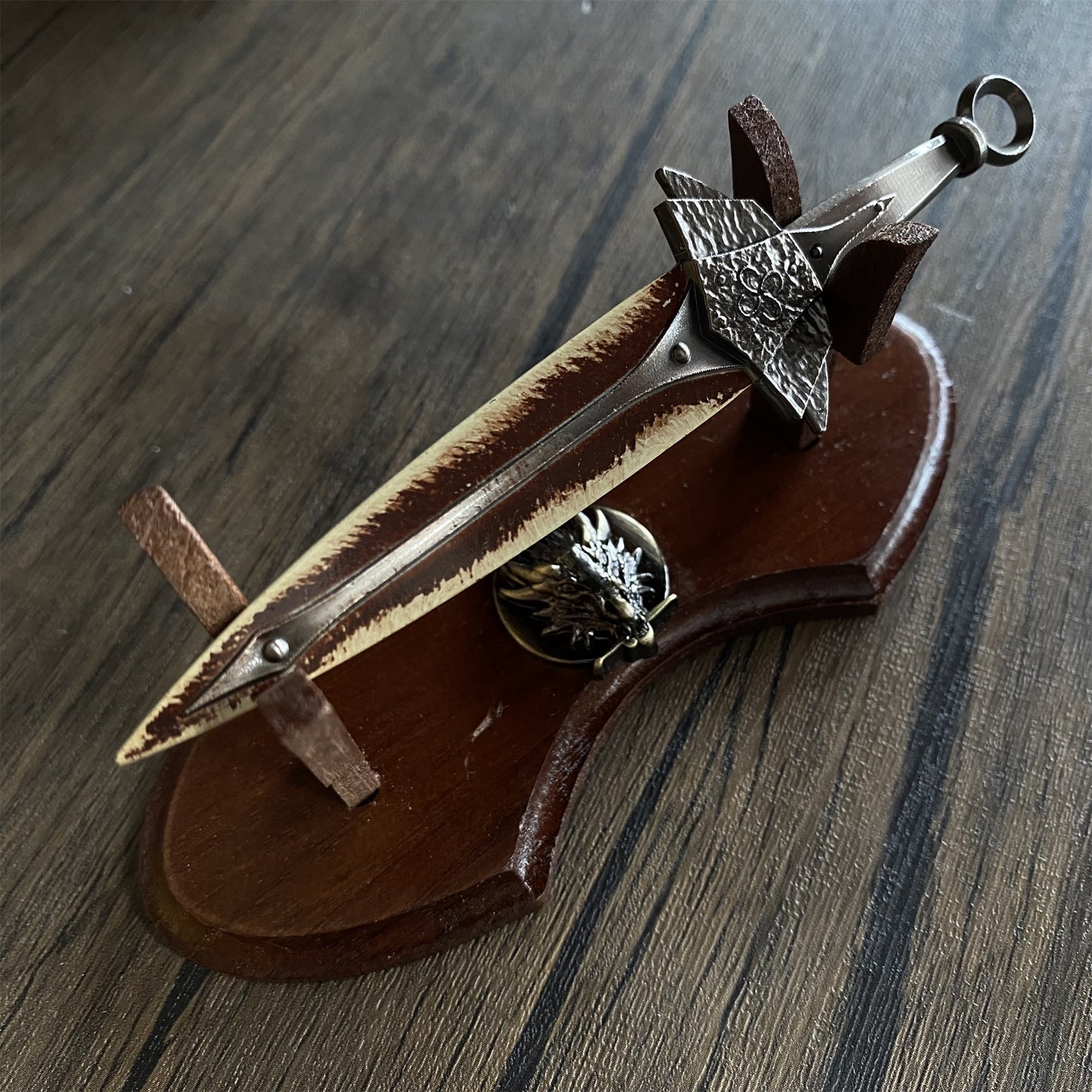 1/6 Skyrim Dragonbone Dagger Miniature