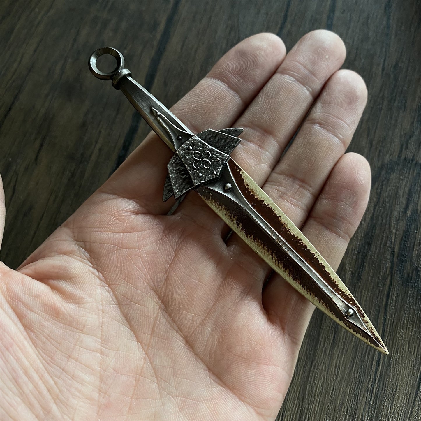 1/6 Skyrim Dragonbone Dagger Miniature
