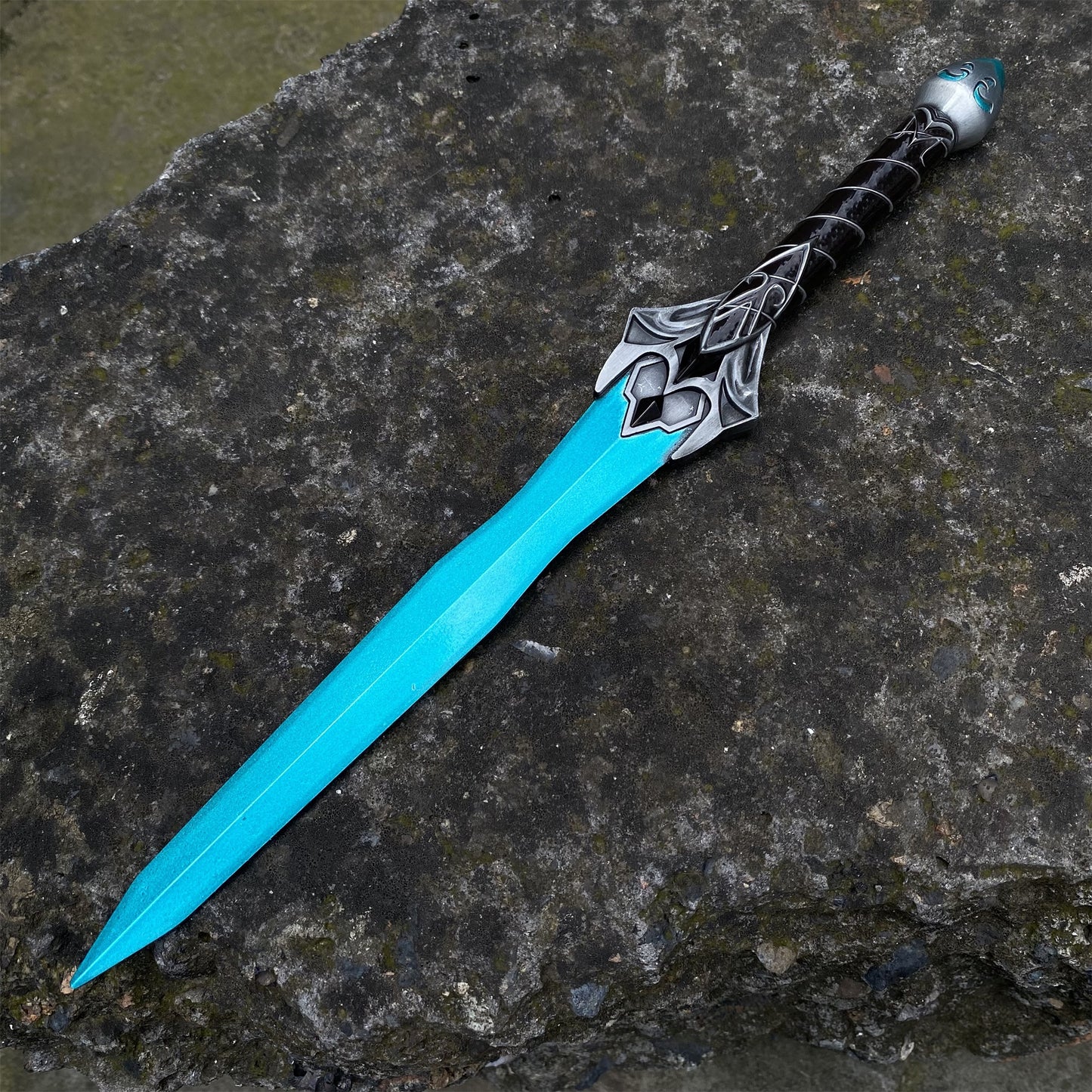 Oblivion Chillrend Sword 1/2 Scale Metal Replica