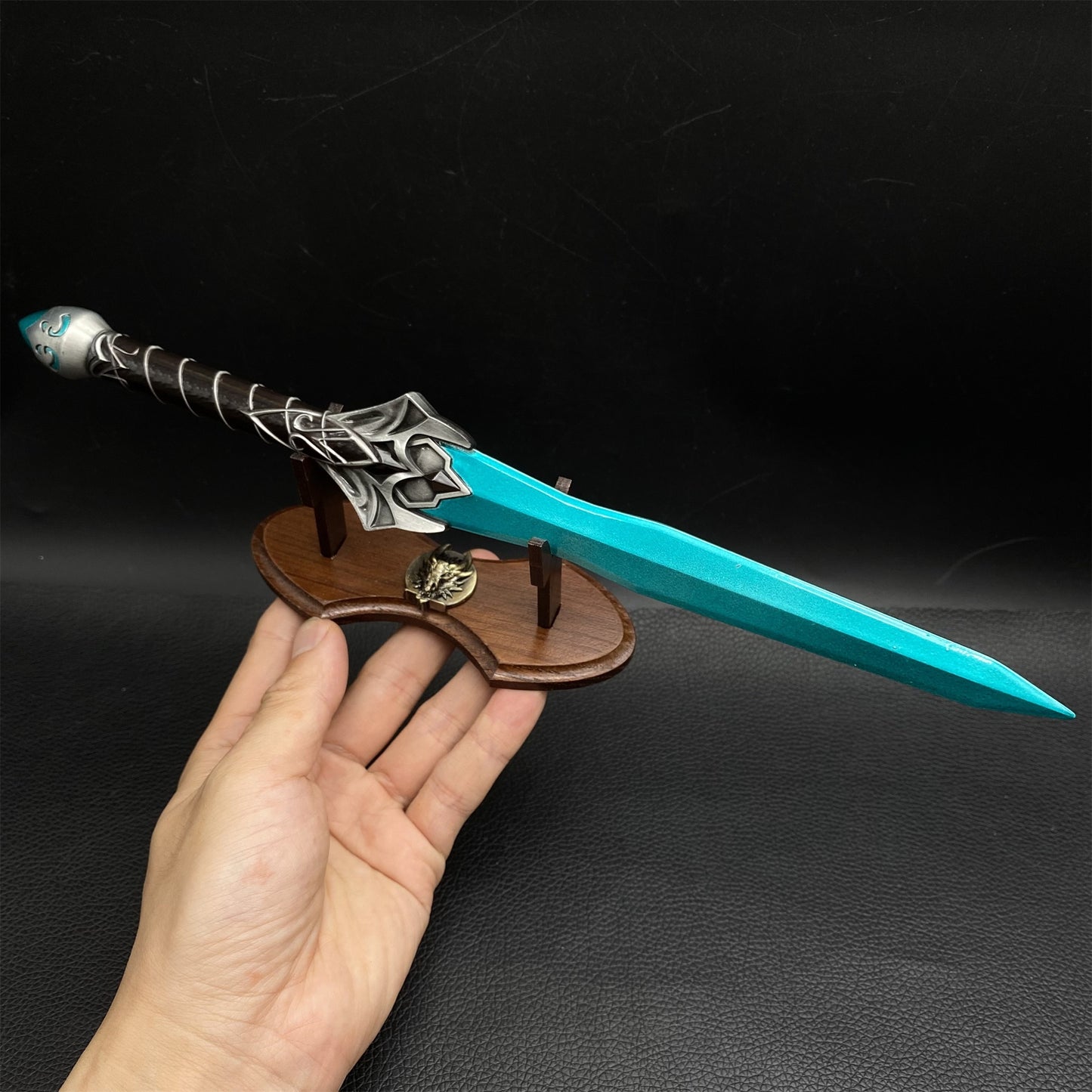 Oblivion Chillrend Sword 1/2 Scale Metal Replica
