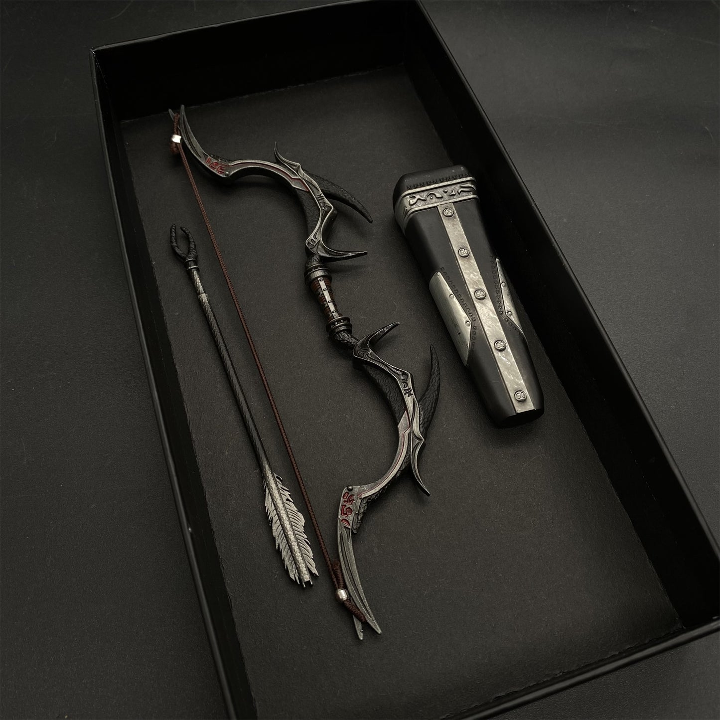 1/6 Scale Daedric Bow Miniature