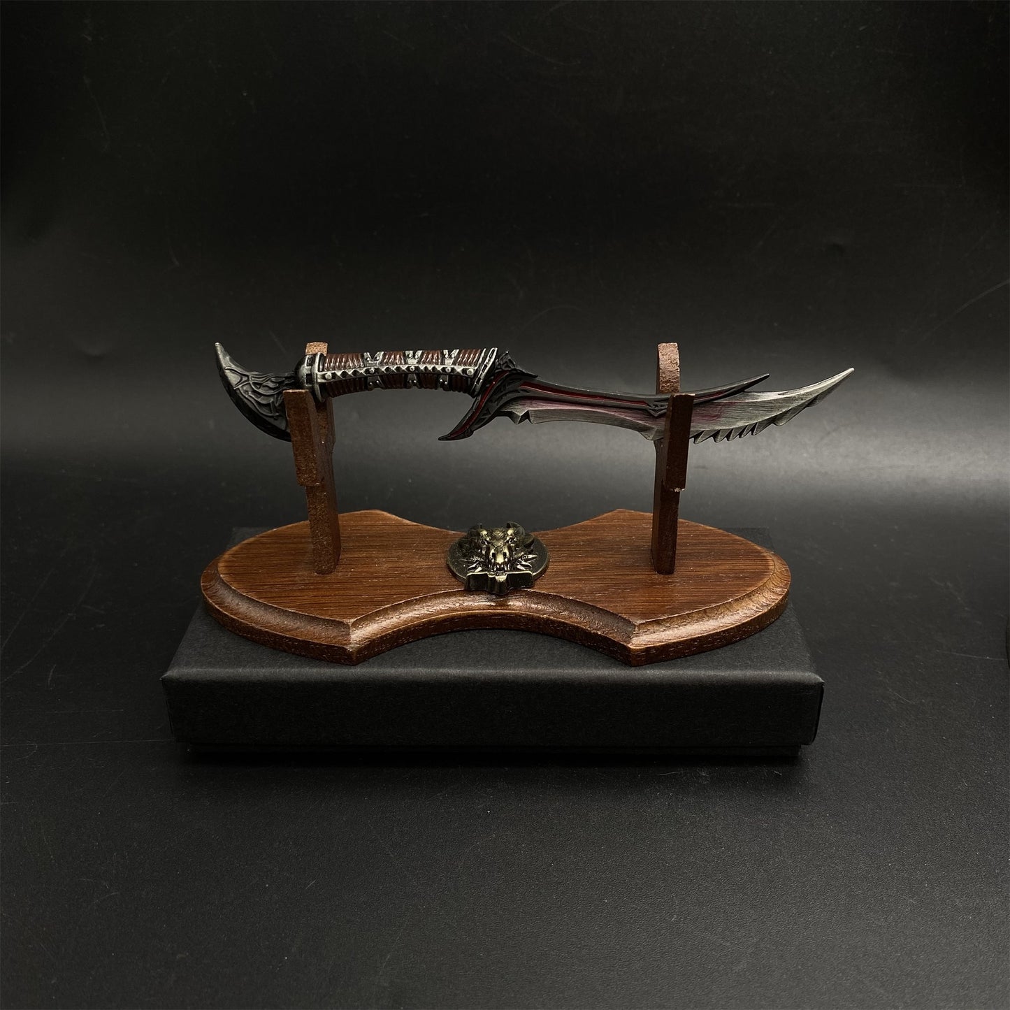 1/6 Skyrim Daedric Dagger Metal Miniature