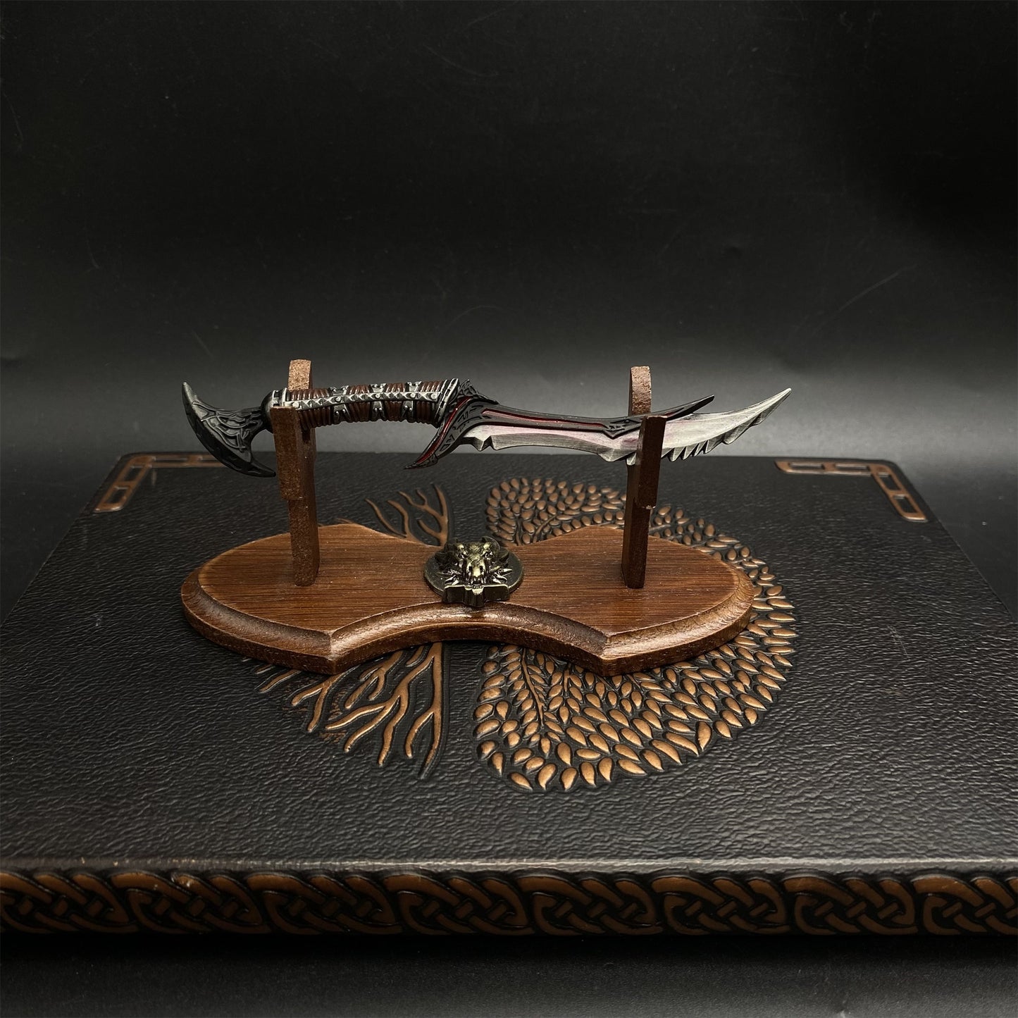 1/6 Skyrim Daedric Dagger Metal Miniature