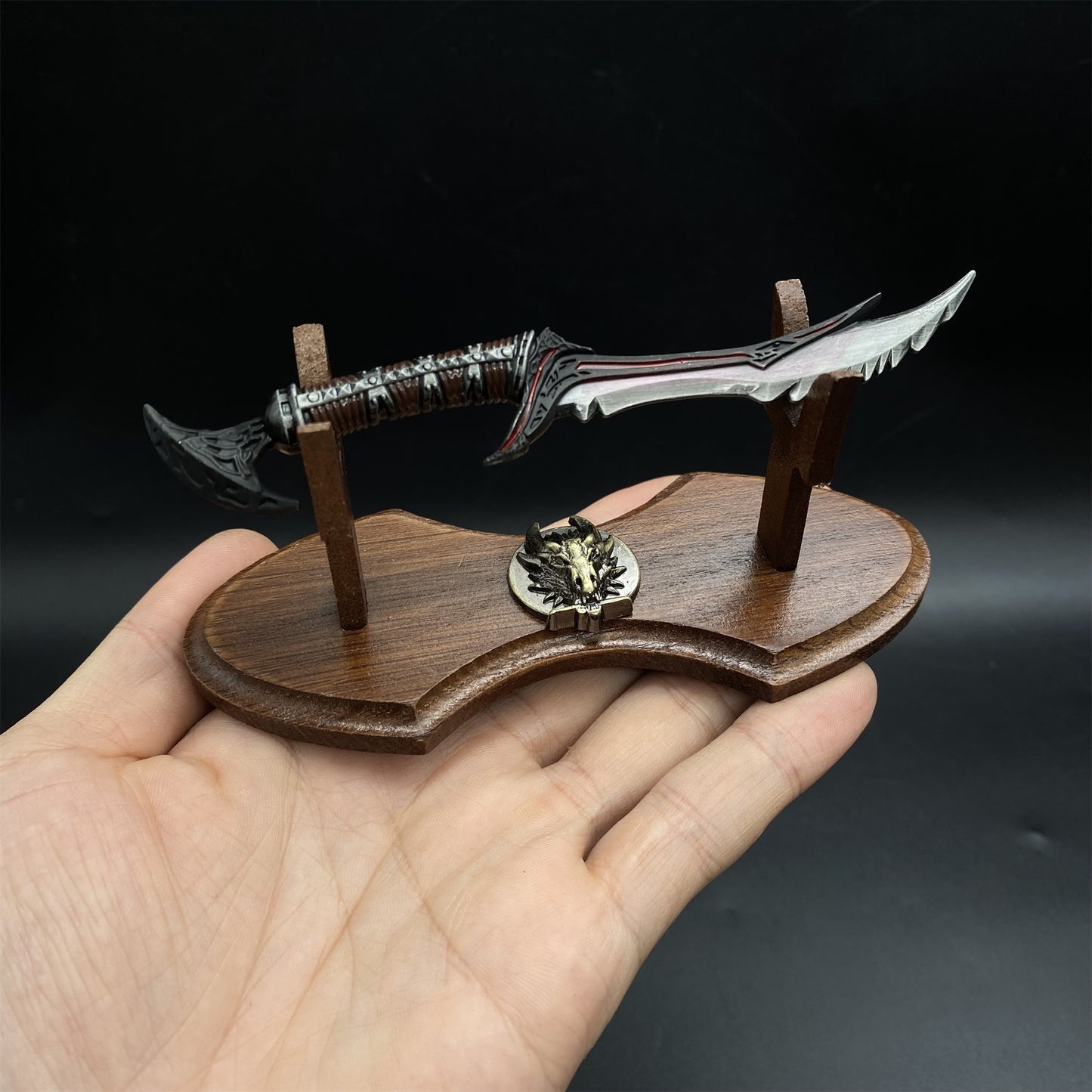 1/6 Skyrim Daedric Dagger Metal Miniature