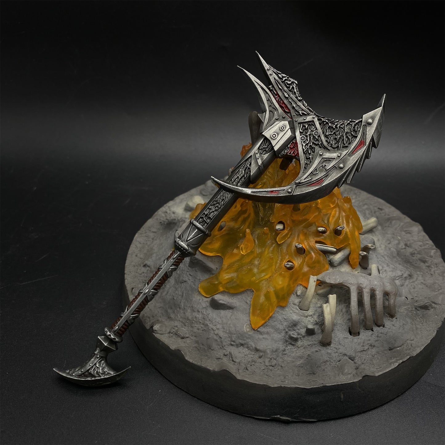 Mini Skyrim Daedric Battle Axe Metal Replica