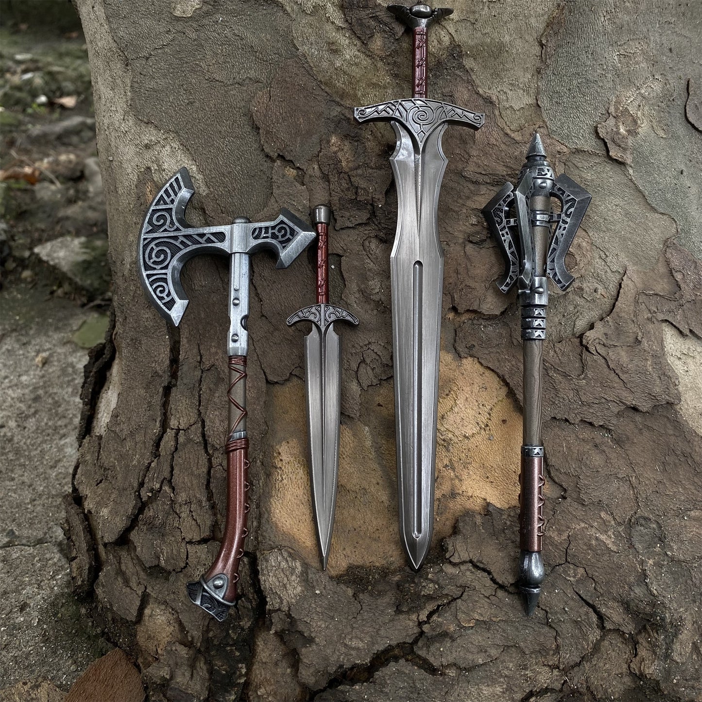 Metal Skyrim Steel Sword Skyforged Axe Steel Mace Steel Dagger 1: 6 Scale