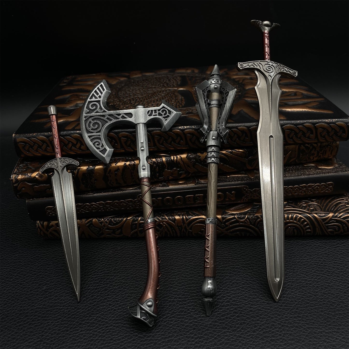 Metal Skyrim Steel Sword Skyforged Axe Steel Mace Steel Dagger 1: 6 Scale