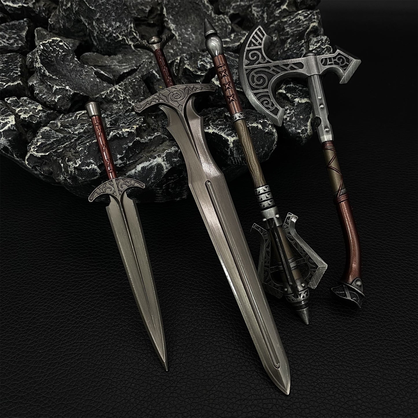 Metal Skyrim Steel Sword Skyforged Axe Steel Mace Steel Dagger 1: 6 Scale