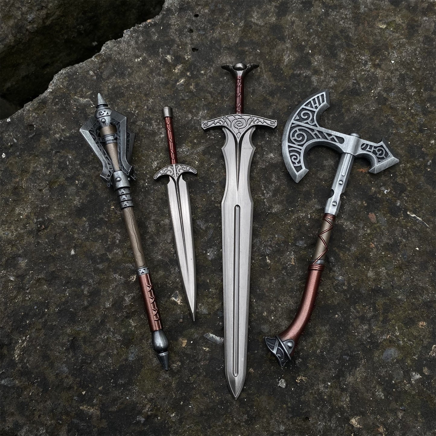 Metal Skyrim Steel Sword Skyforged Axe Steel Mace Steel Dagger 1: 6 Scale
