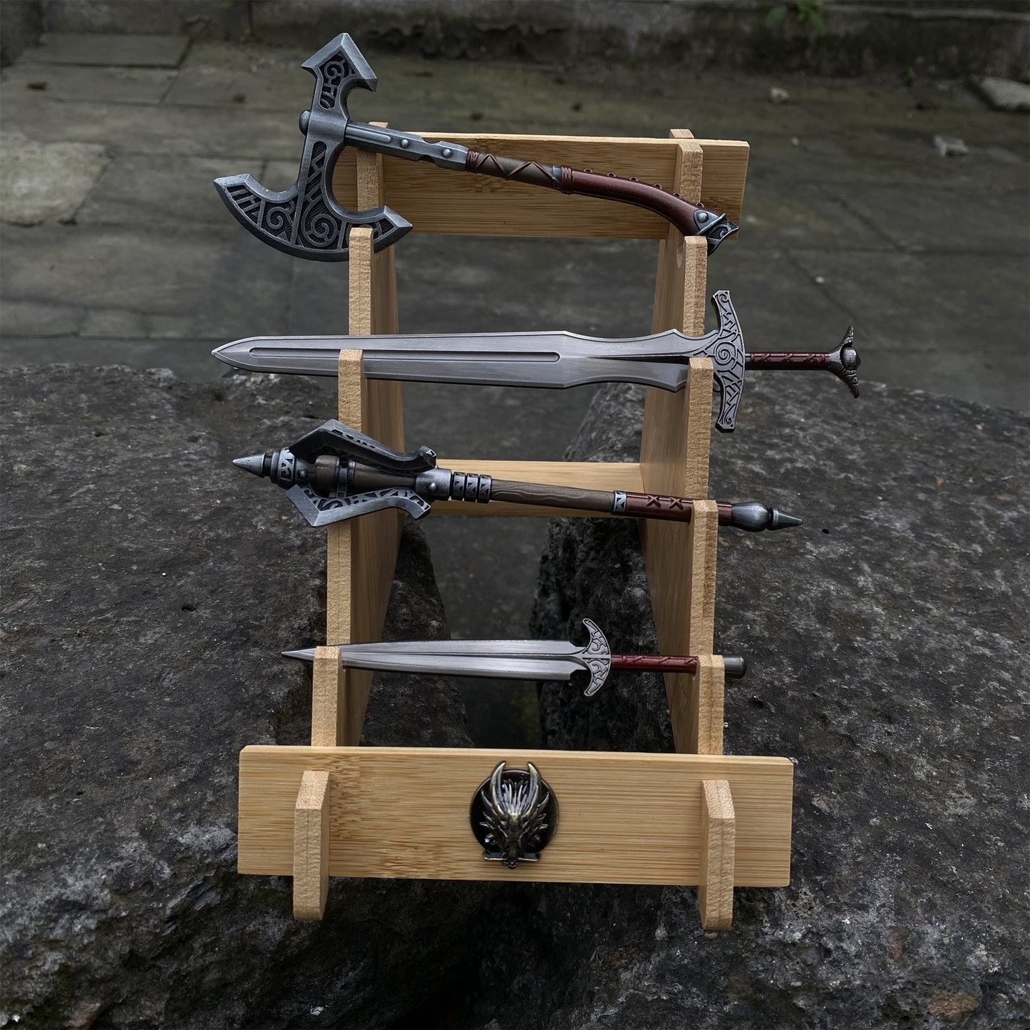 Metal Skyrim Steel Sword Skyforged Axe Steel Mace Steel Dagger 1: 6 Scale