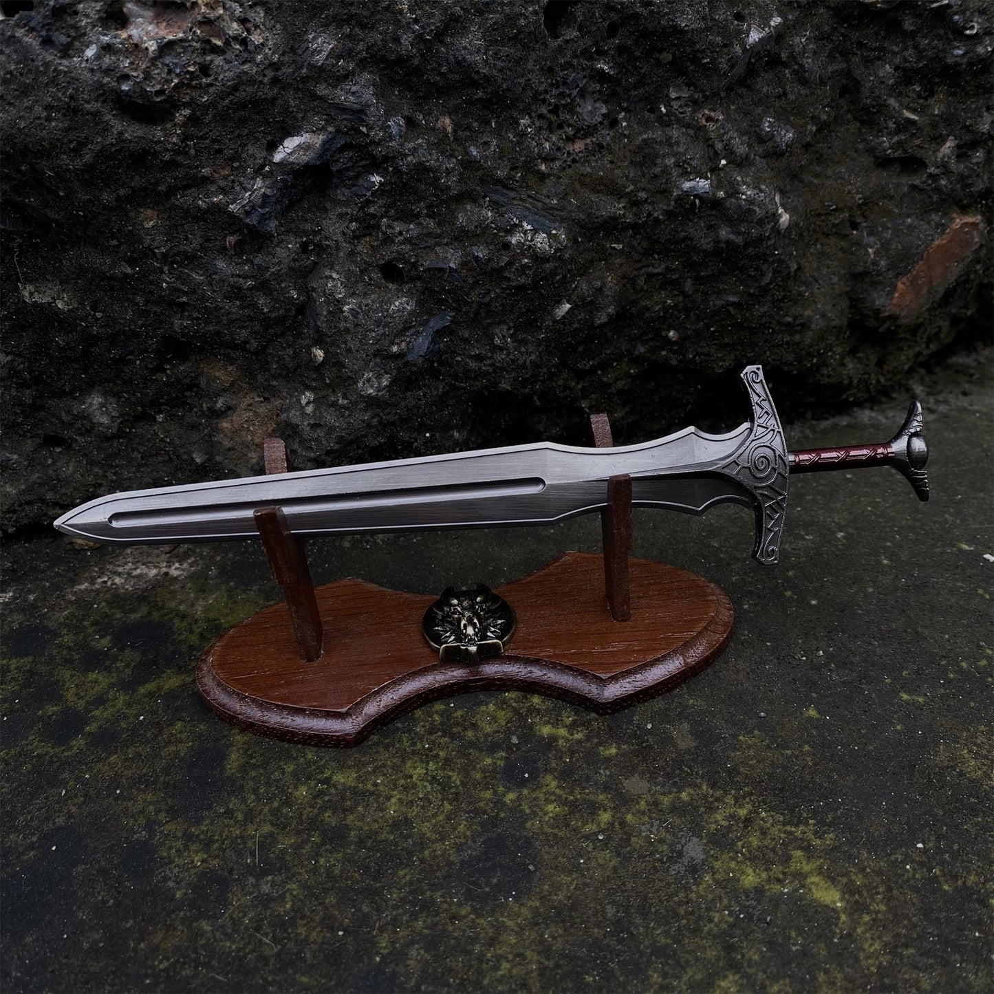 Metal Skyrim Steel Sword Skyforged Axe Steel Mace Steel Dagger 1: 6 Scale