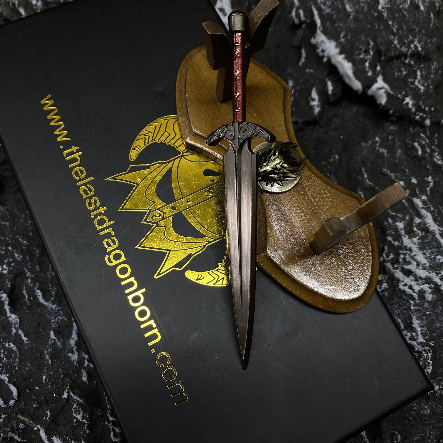 Metal Skyrim Steel Sword Skyforged Axe Steel Mace Steel Dagger 1: 6 Scale