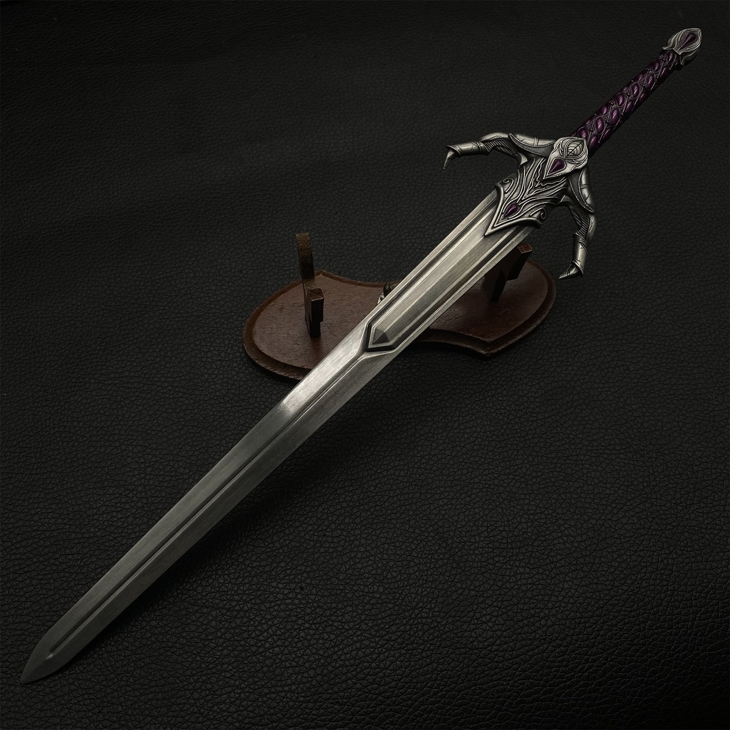 Umbra Sword Oblivion 1/3 Metal Replica