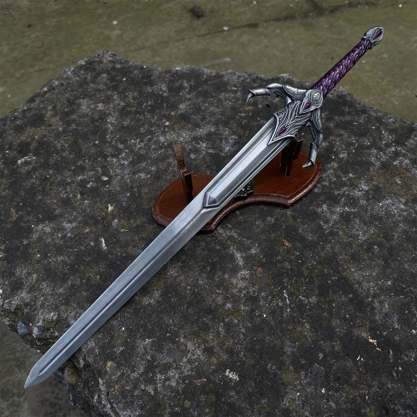 Umbra Sword Oblivion 1/3 Metal Replica