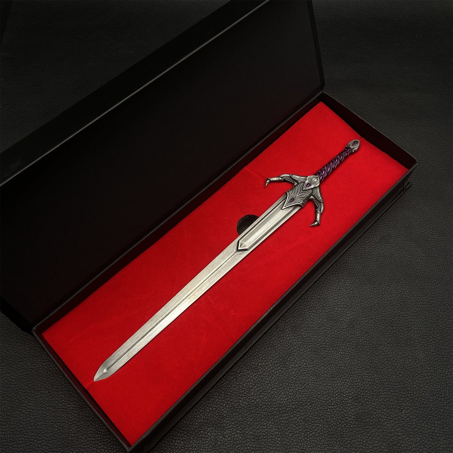 Umbra Sword Oblivion 1/3 Metal Replica