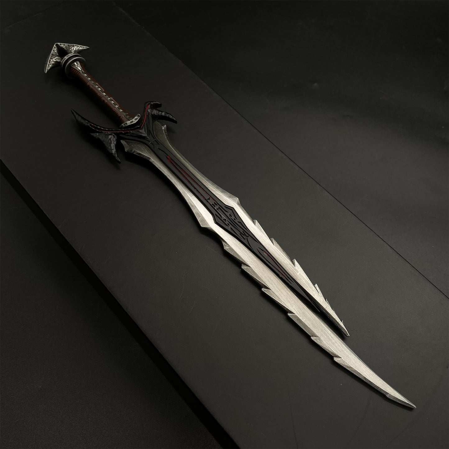 Two Hand Warrior Skyrim Daedric Great Sword