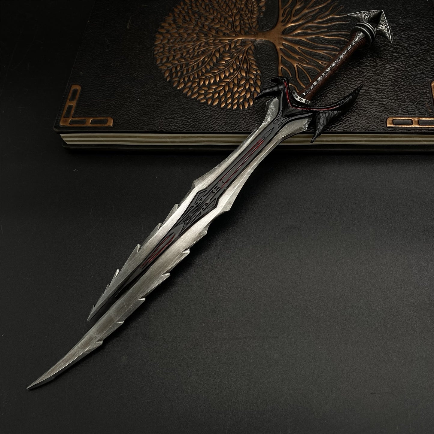 Two Hand Warrior Skyrim Daedric Great Sword