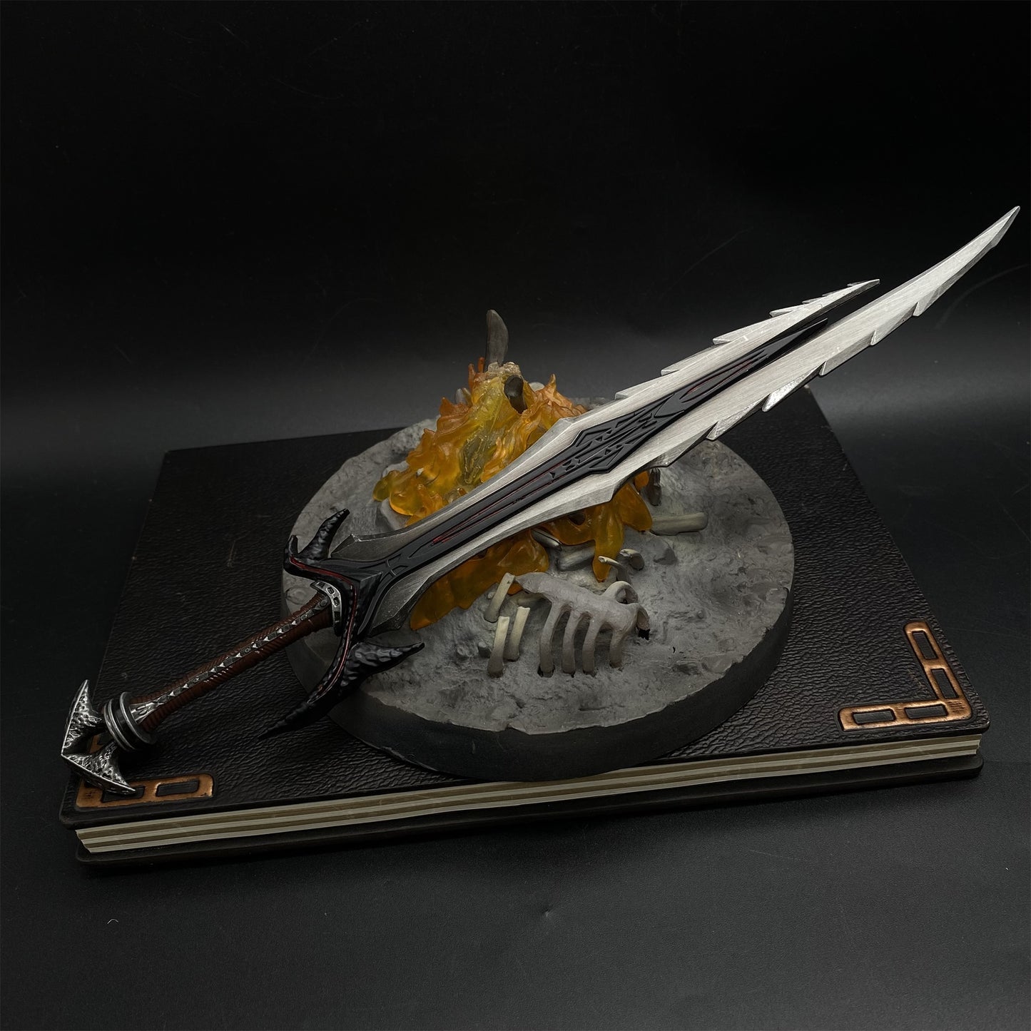 Two Hand Warrior Skyrim Daedric Great Sword