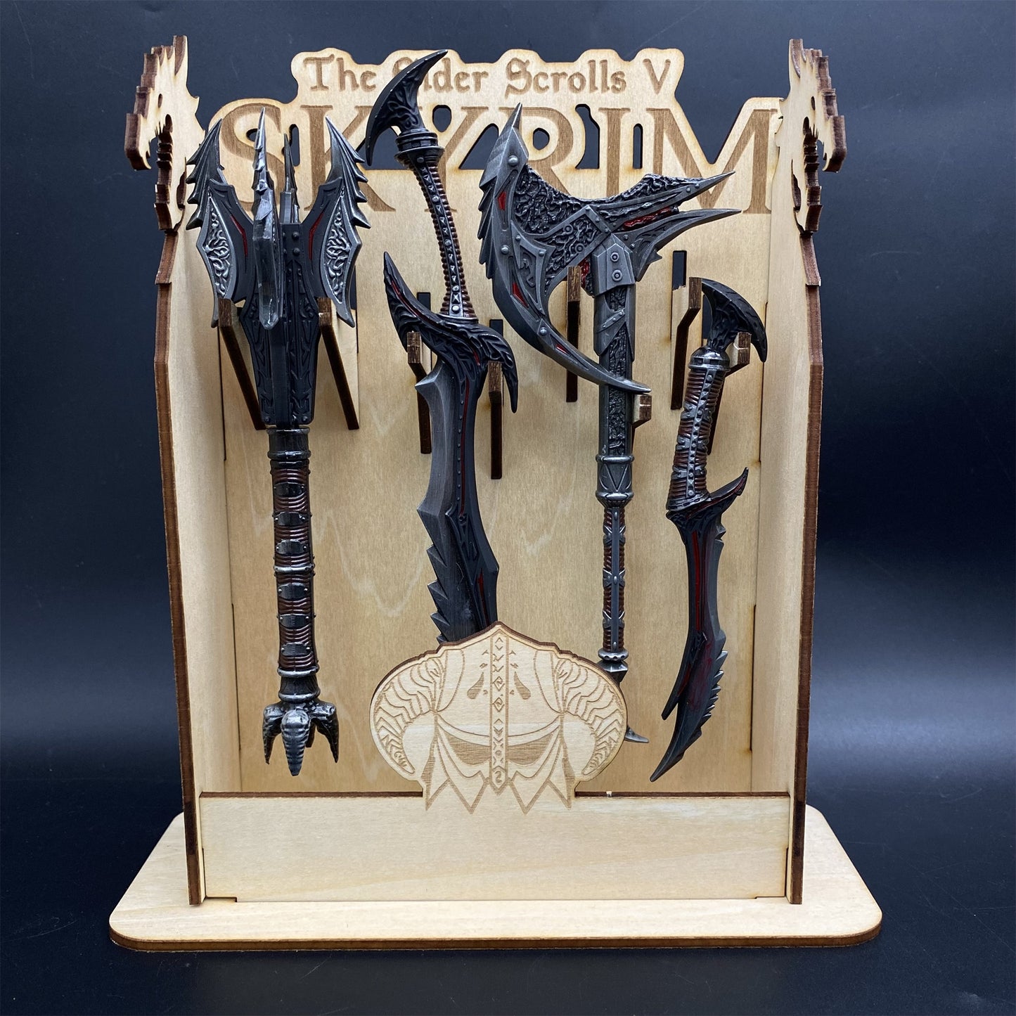Skyrim Daedric Weapons 4 In 1 Pack With 3D Wooden Stand