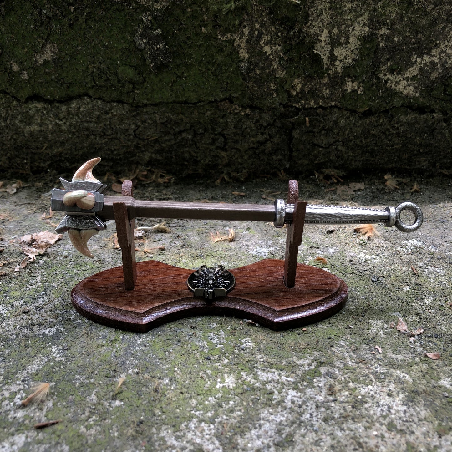 Dragonbone Mace Metal Miniature Gift Box