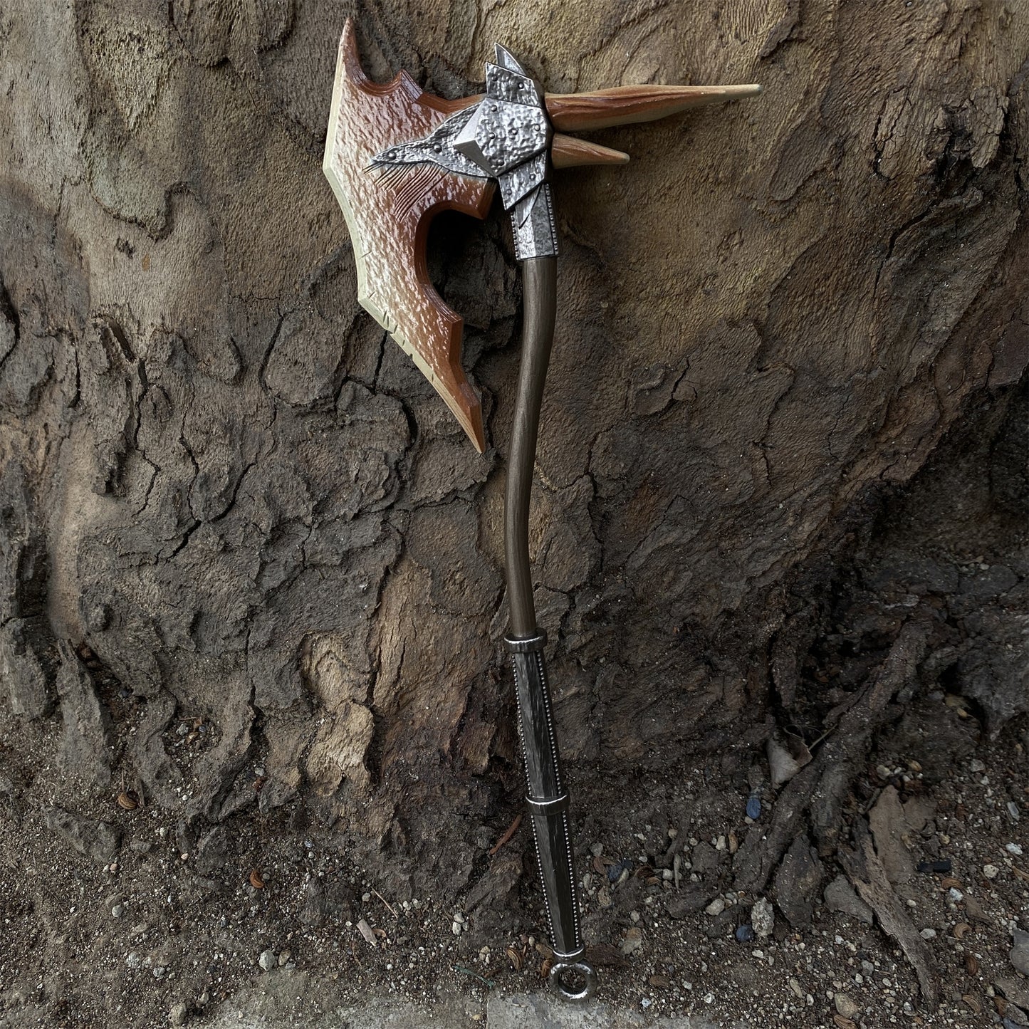 1:6 Dragonbone Battleaxe Metal Miniature Gift Box