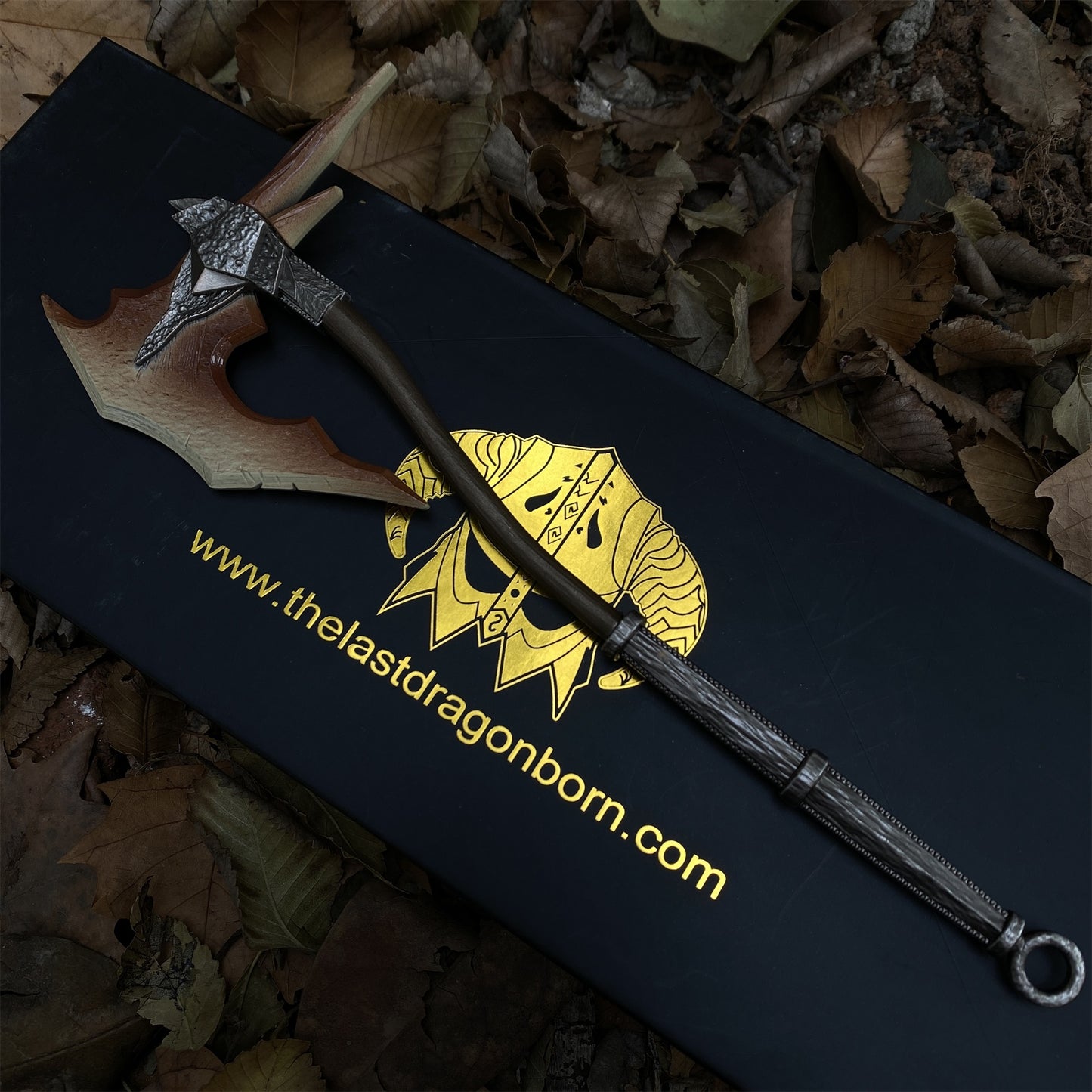 1:6 Dragonbone Battleaxe Metal Miniature Gift Box