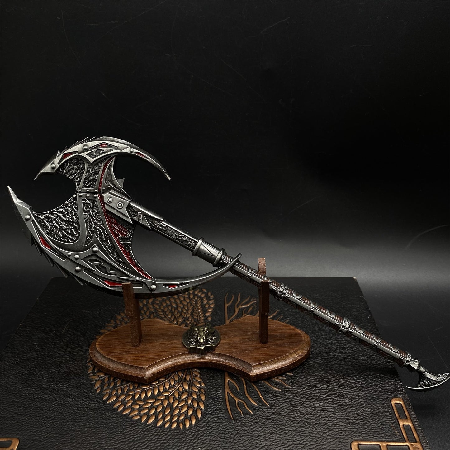 1:6 Scale Daedric Giant Axe Metal Miniature