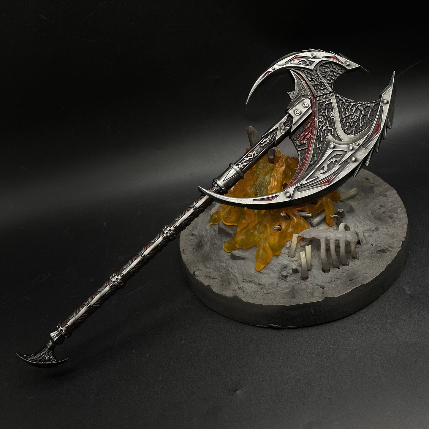 1:6 Scale Daedric Giant Axe Metal Miniature