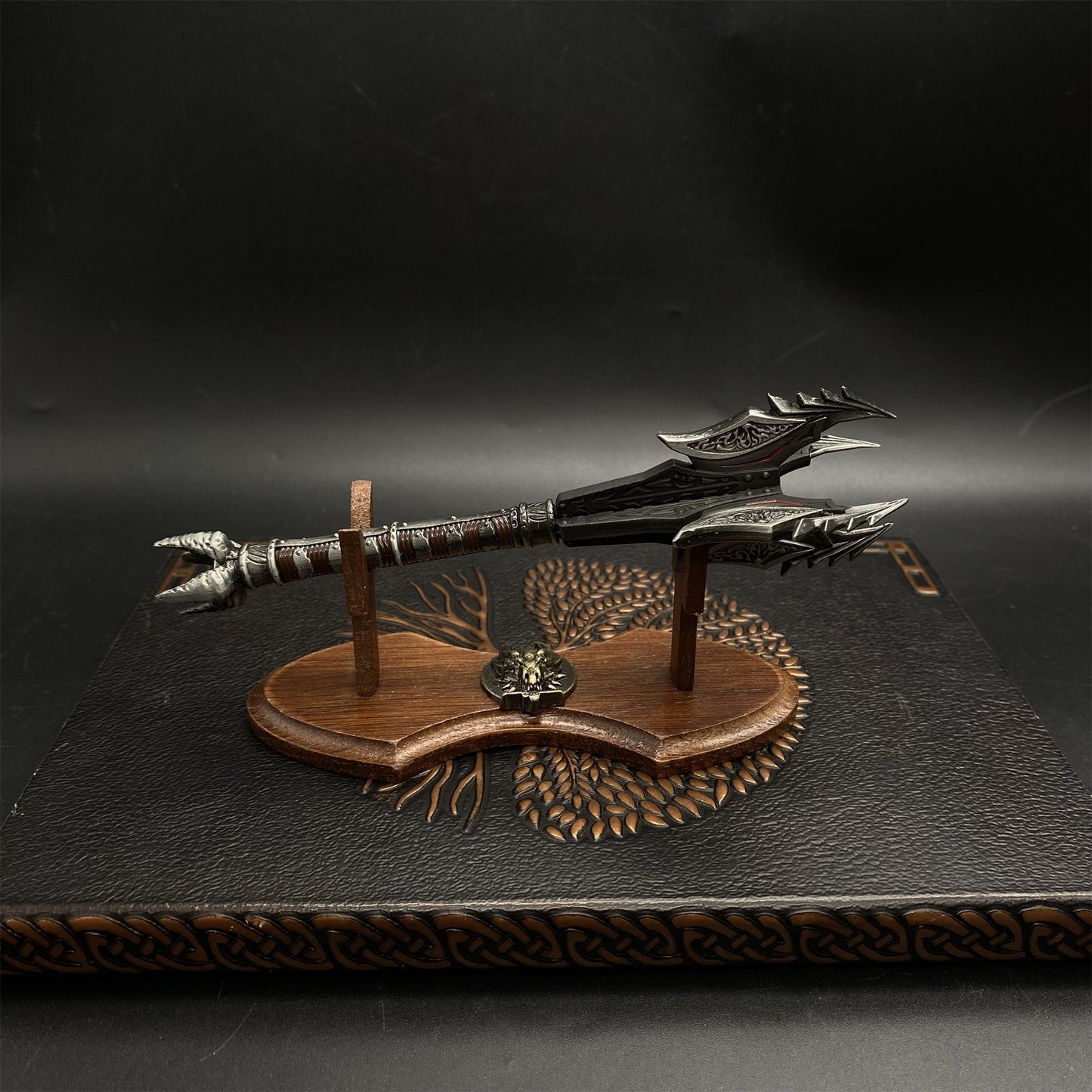 1:6 Scale Daedric Mace Metal Miniature