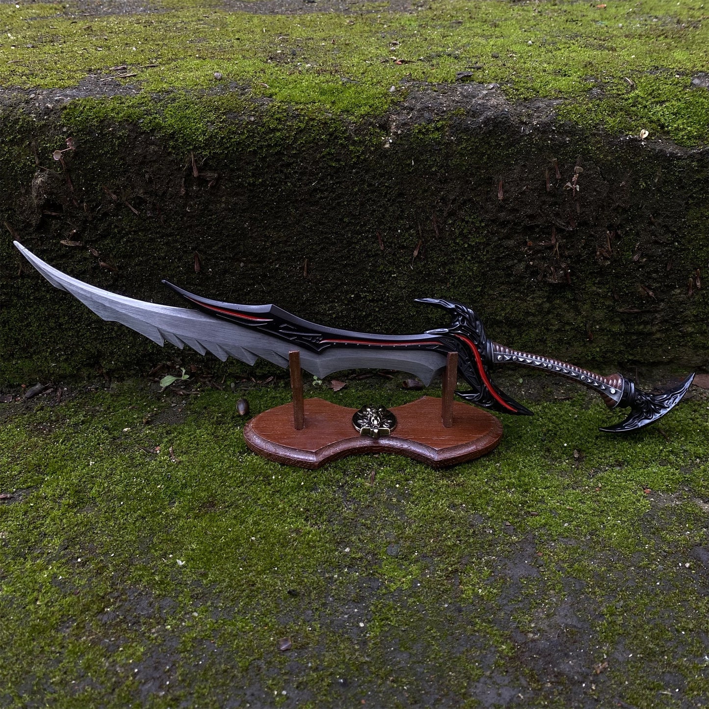 Metal Skyrim Daedric Sword Replica 1:3 Scale