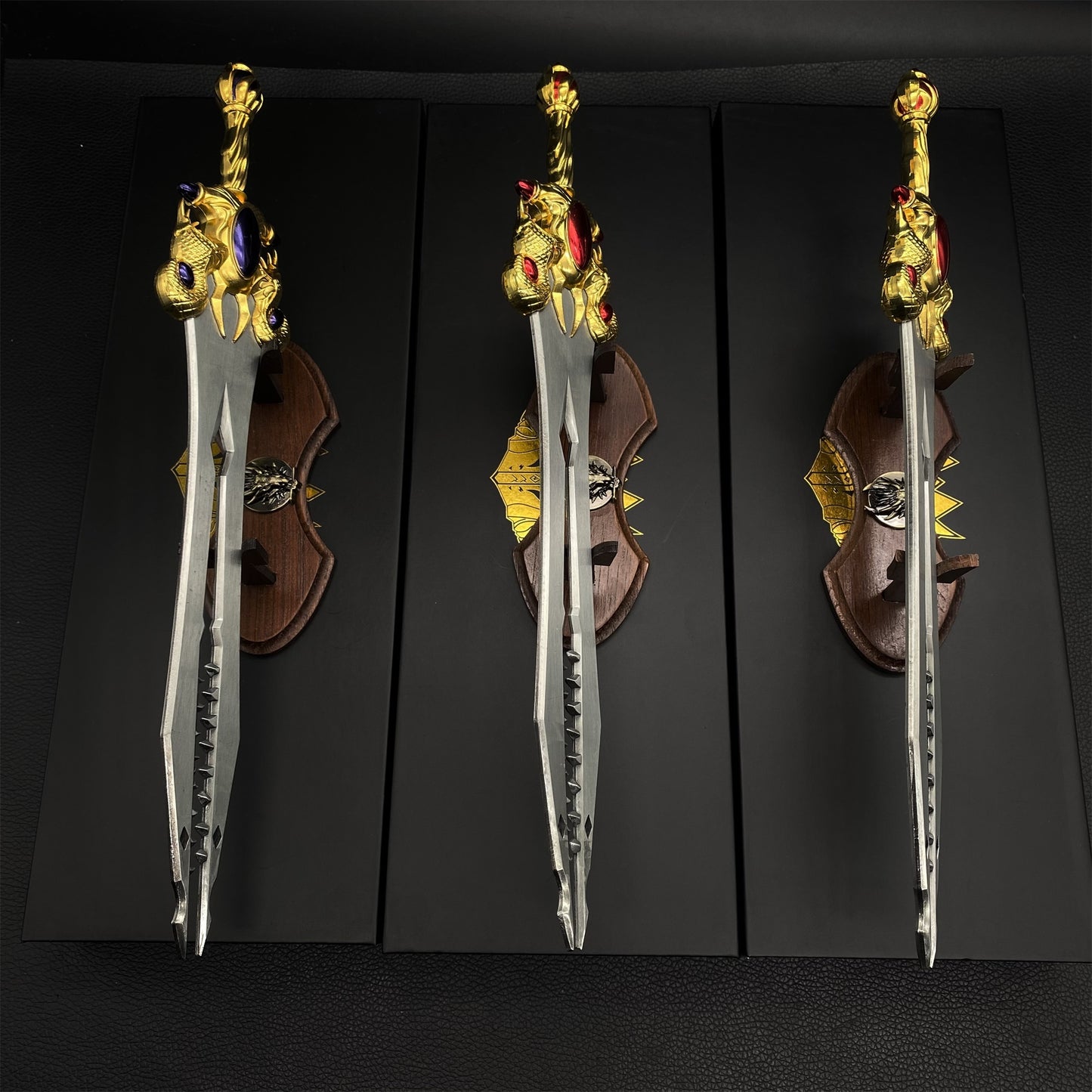 1/3 Scale Dawnfang/Duskfang Sword Metal Replica With Gift Box