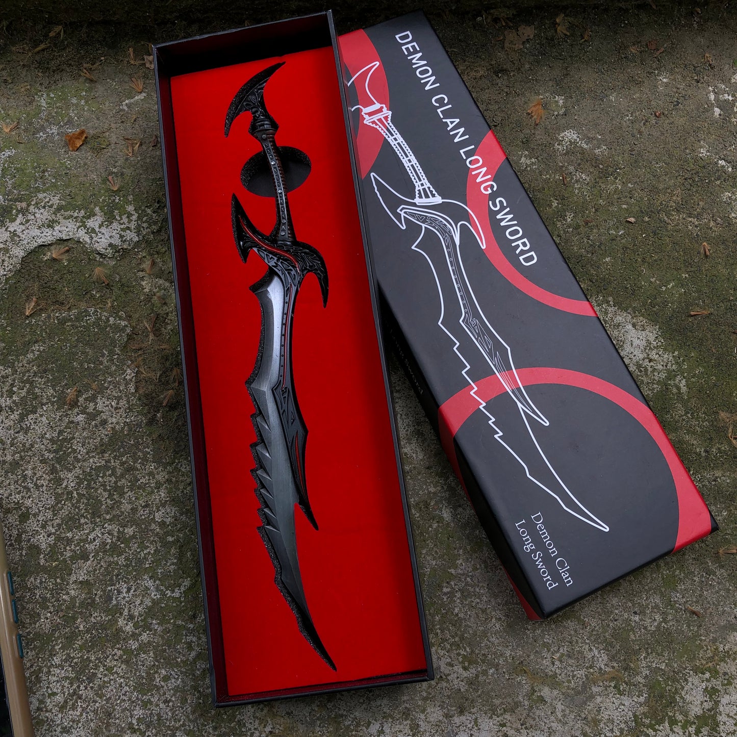 Metal Skyrim Daedric Sword Replica 1:3 Scale