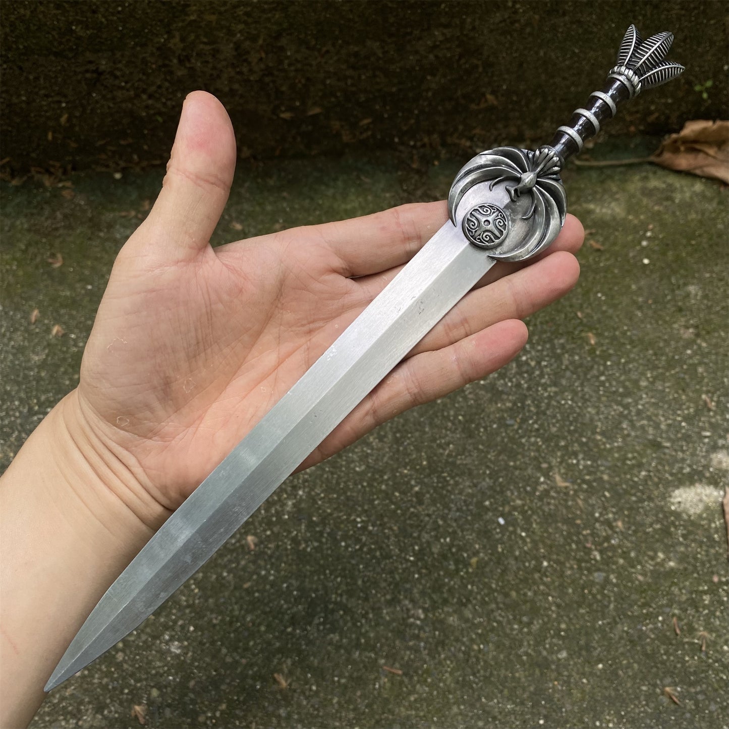 Nightingale Blade 1/3 Metal Replica