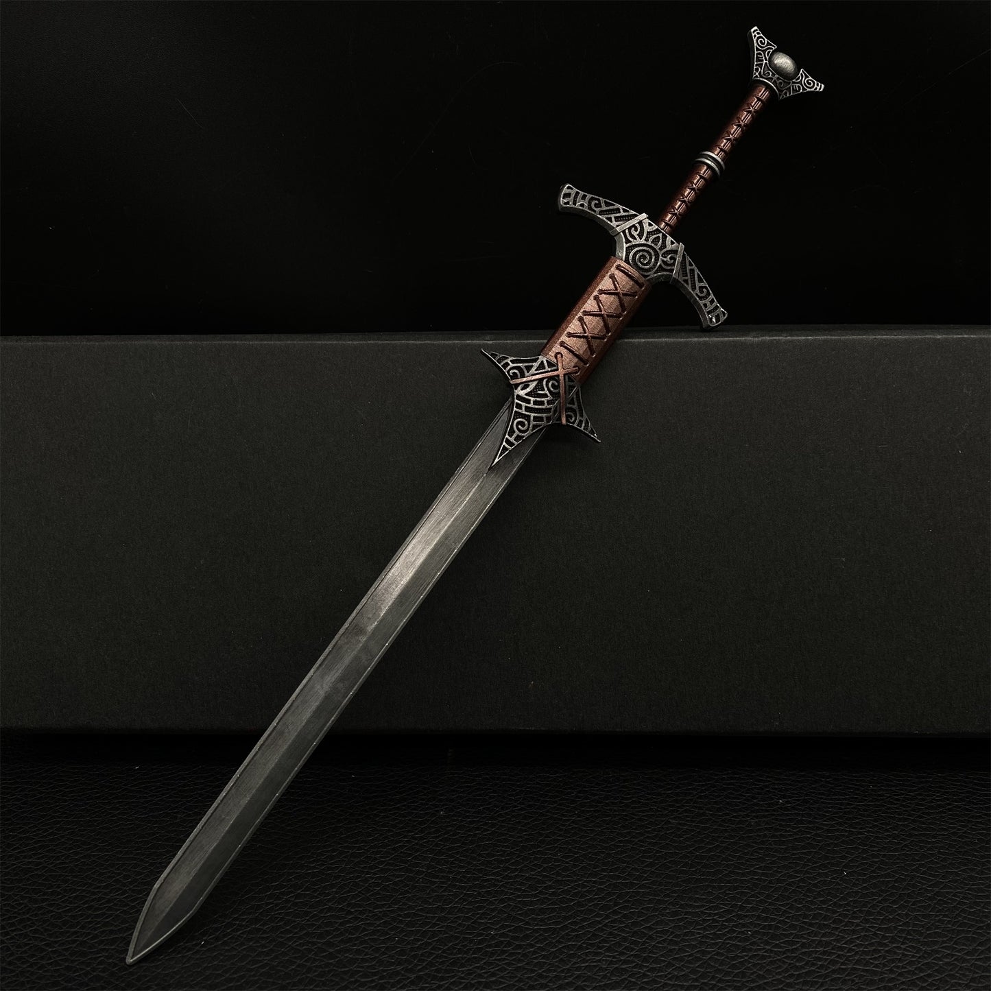 Metal 1:6 Steel Greatsword Display Art