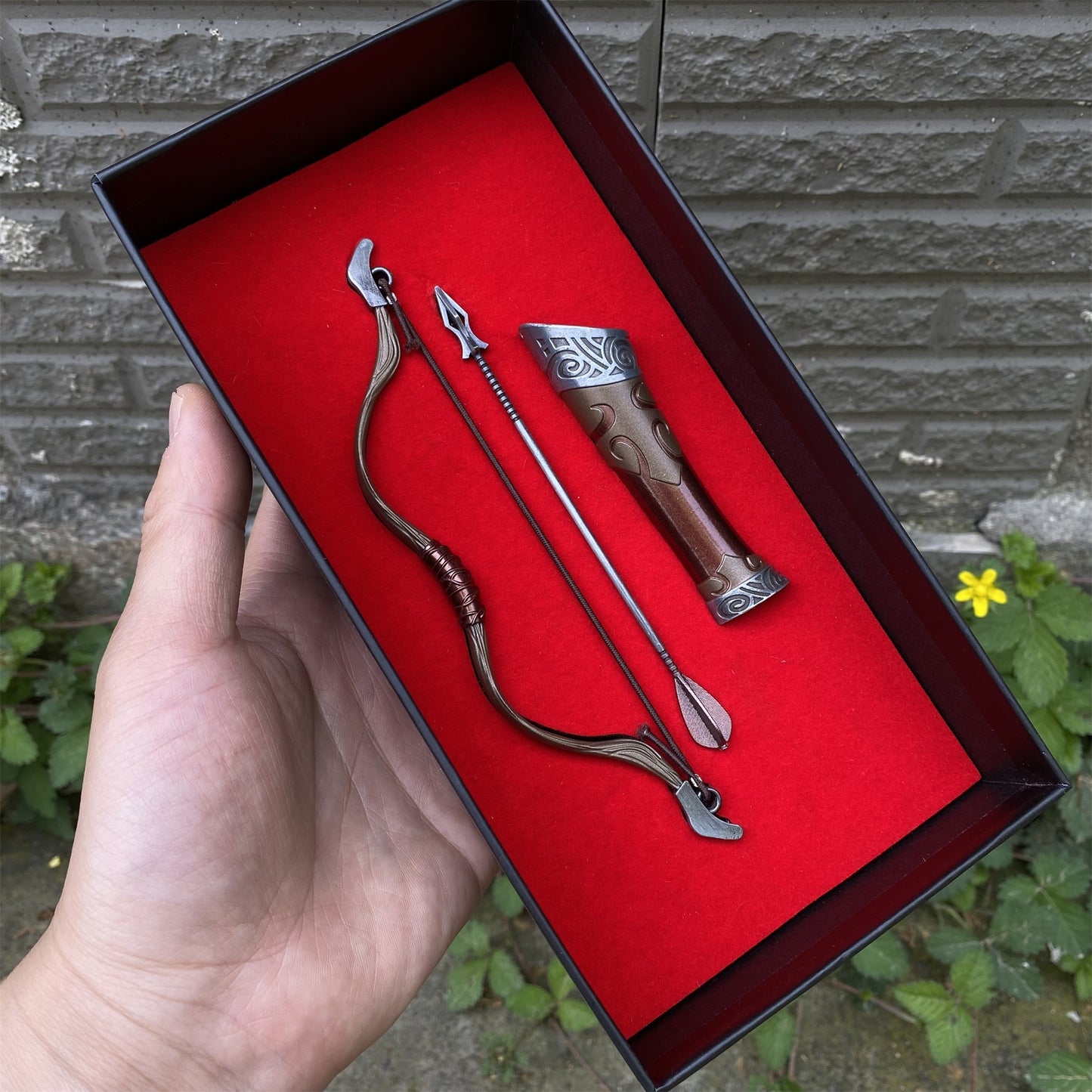 Metal 1:6 Steel Hunting Bow Miniature